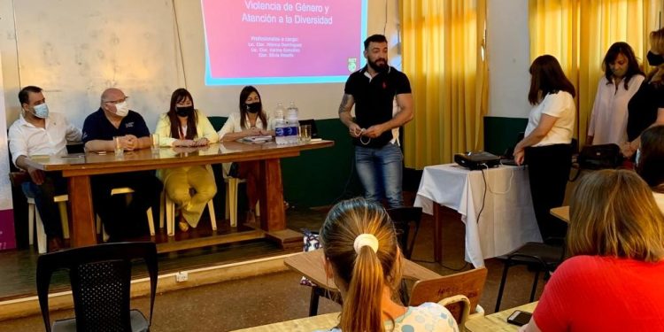 Capacitación en violencia de género para agentes de salud del Samic Oberá