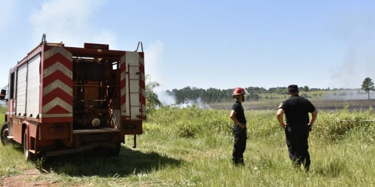 Bomberos y Brigadistas intervinieron en más de un centenar de incendios en la provincia