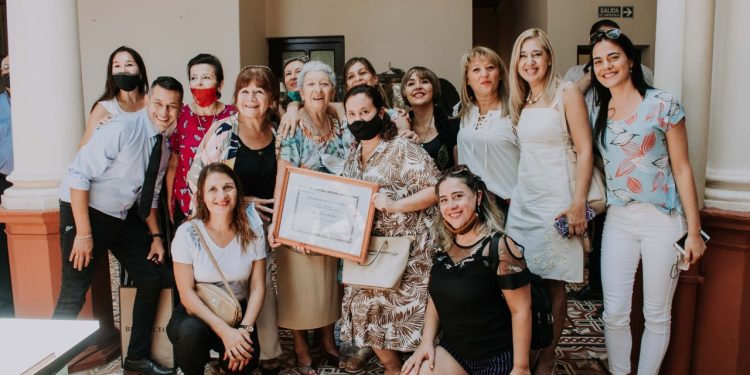 Autoridades provinciales reconocieron la trayectoria de artistas misioneros