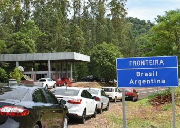 Scioli confirmó la reapertura de los pasos terrestres para argentinos que quieran ingresar al Brasil