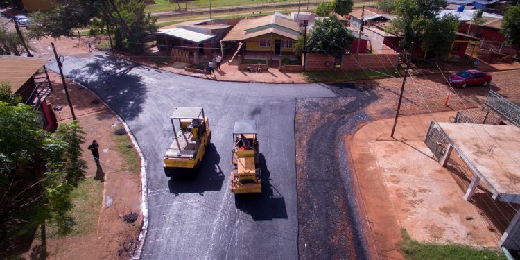 Vialidad de Misiones intervino más de 1800 cuadras con trabajos de pavimentación