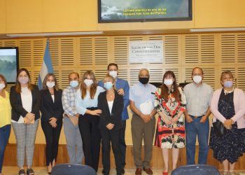 Protección ambiental: Rovira presentó un proyecto para transformar, por ley, el empleo en la provincia