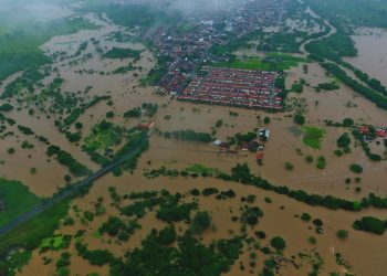 Devastadoras inundaciones en el nordeste de Brasil dejan muertos y ciudades en estado de emergencia