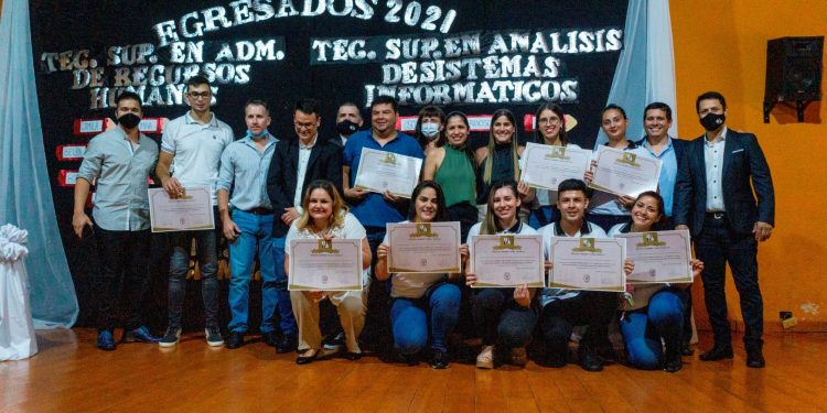 El ISTU cerró su ciclo lectivo 2021 con 80 egresados y el anuncio de nuevas carreras