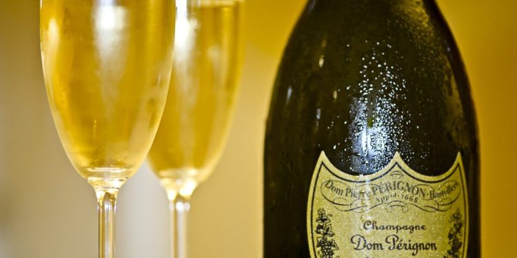 El precio del champagne superó al del bitcoin en 2021
