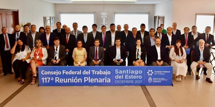 Ministros de Trabajo de todo el país fueron parte de la reunión plenaria del CFT