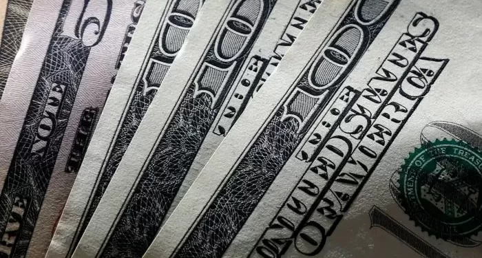 El dólar blue sigue subiendo y marca un nuevo récord histórico