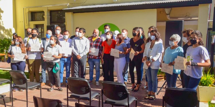 Posadas: responsables y voluntarios ambientales recibieron certificados por sus gestiones sustentables