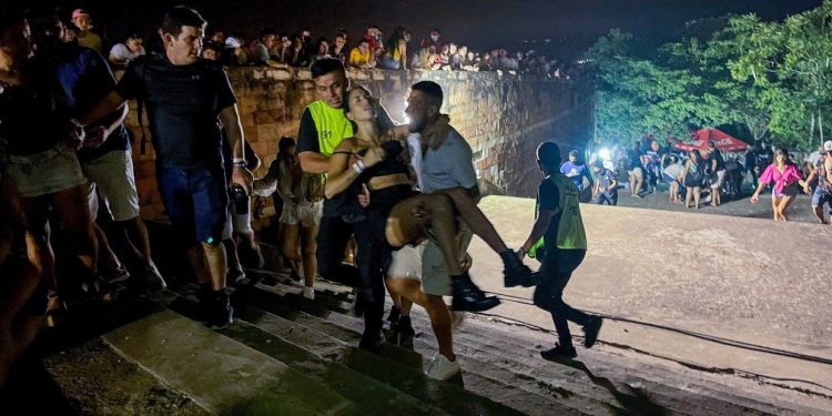 Al menos dos muertos y cuatro heridos en un tiroteo durante un concierto en Paraguay