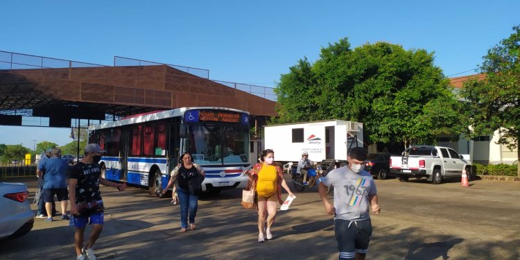Volvió a funcionar el servicio internacional de transporte de pasajeros Posadas – Encarnación