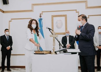 Herrera Ahuad puso en funciones a los nuevos ministros del ejecutivo provincial