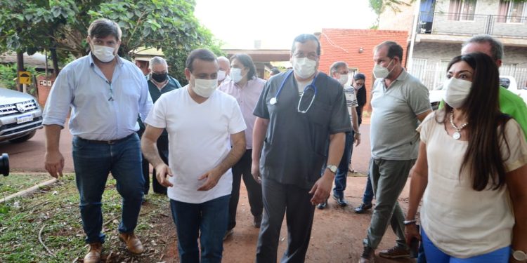 Herrera Ahuad inauguró un centro cívico en Puerto Esperanza y supervisó la obra del hospital modular de Puerto Libertad