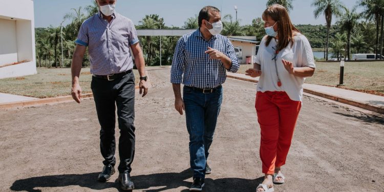 Herrera Ahuad  compartió con adultos mayores una mañana de actividades recreativas en el complejo de San Ignacio