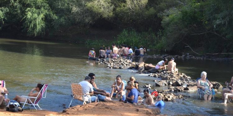 Exitosa 18º Fiesta Provincial de La Mojarrita en Azara