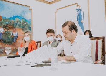 Herrera Ahuad firmó con el CFI un convenio para la ampliación de la Red de Espacios Maker a toda la provincia