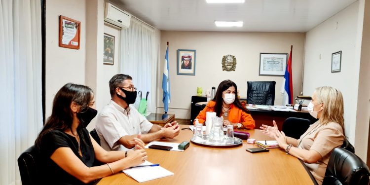 Acción Cooperativa y Educación se vinculan para trabajar con cooperativas escolares