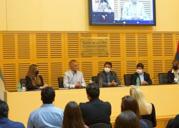 La Cámara de Representantes apunta a la prevención de violencias y suicidios