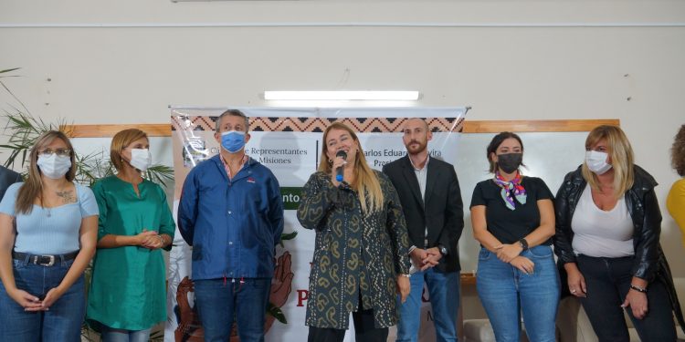 Se concretó en Oberá el conversatorio «Diálogos para el cuidado de nuestra tierra, el trabajo y la inclusión»