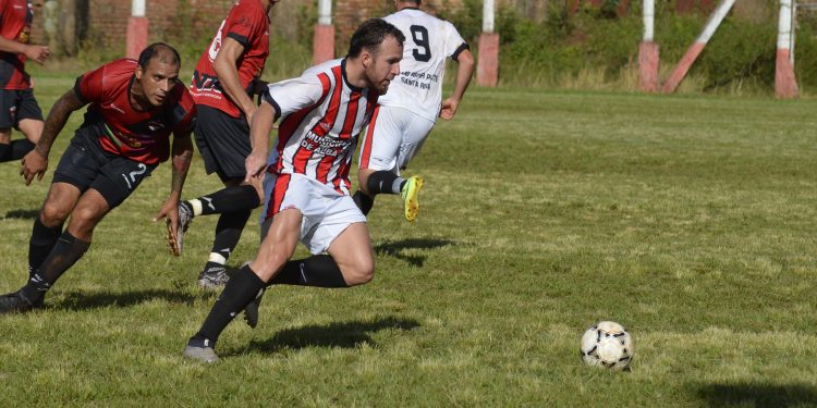 Liga Regional Obereña de Fútbol: se disputó la cuarta fecha del torneo apertura