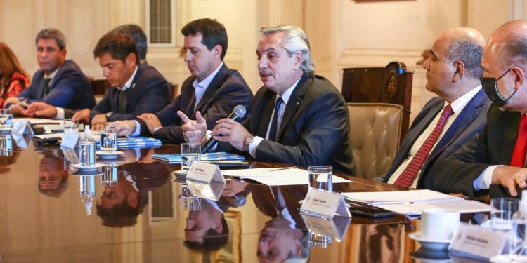 Herrera Ahuad participó de la reunión entre gobernadores y Nación por la coparticipación