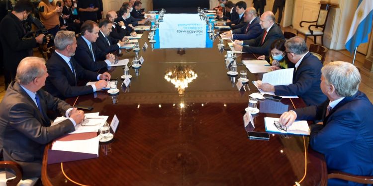 Herrera Ahuad participó de la reunión entre gobernadores y Nación por la coparticipación