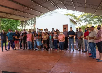 Ifai, Ministerio de Hacienda y el Municipio entregaron asistencias financieras a productores de Apóstoles