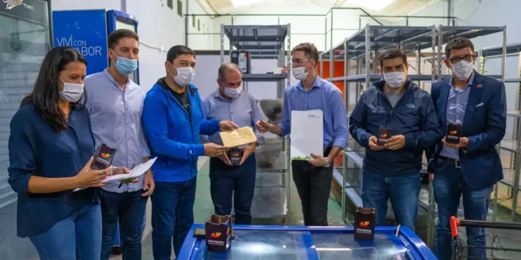 Entregaron asistencia financiera para la puesta a punto del Supermercado online Panteras de Posadas