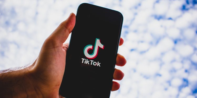 Cerca del 40 por ciento de los usuarios de TikTok tiene más de 30 años