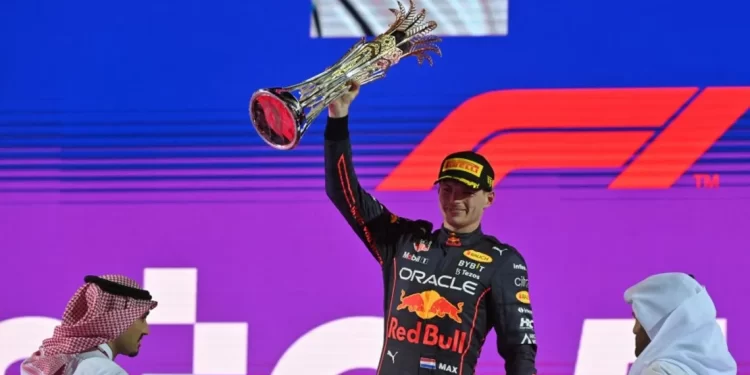 Fórmula 1: Verstappen se quedó con el GP de Arabia Saudita