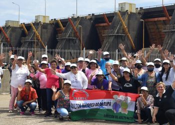 Semana Santa: más de quinientos turistas visitaron la Central Hidroeléctrica