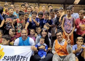 La EBY y el futbolista Jonás “Galgo” Gutiérrez realizaron Clínicas de fútbol para la inclusión