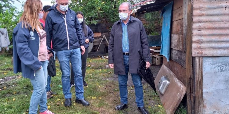 Stelatto y Arce acompañaron a las familias de Posadas afectadas por el temporal