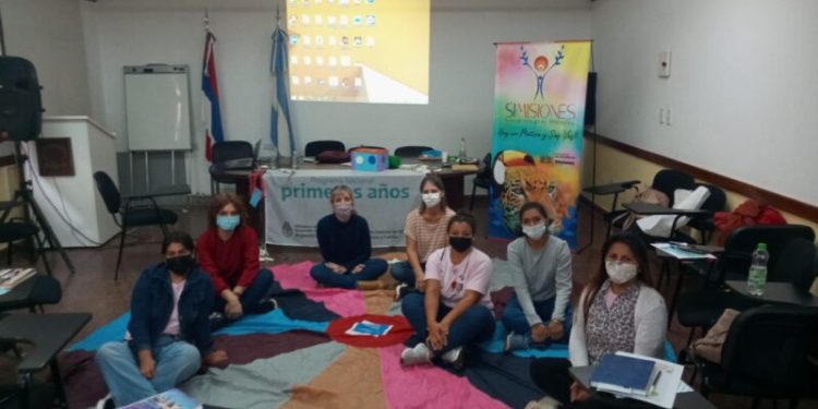 Capacitación sobre protección integral de los derechos de los niños y adolescentes