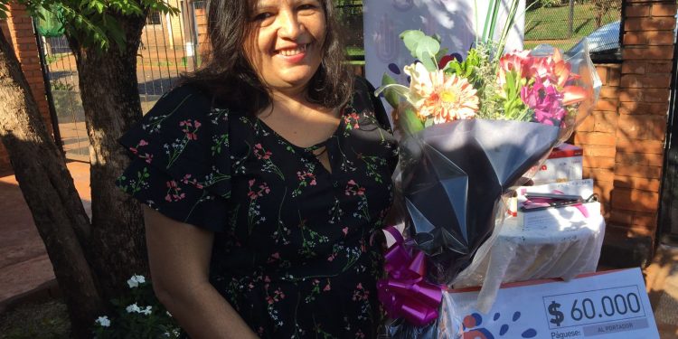 Posadas: entregaron premio a ganadora del Desafío Confort