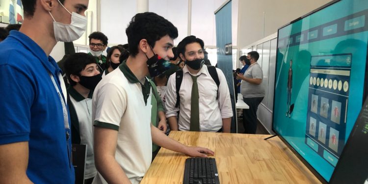 Desarrollo Social impulsa una propuesta para acercar la educación disruptiva a jóvenes misioneros