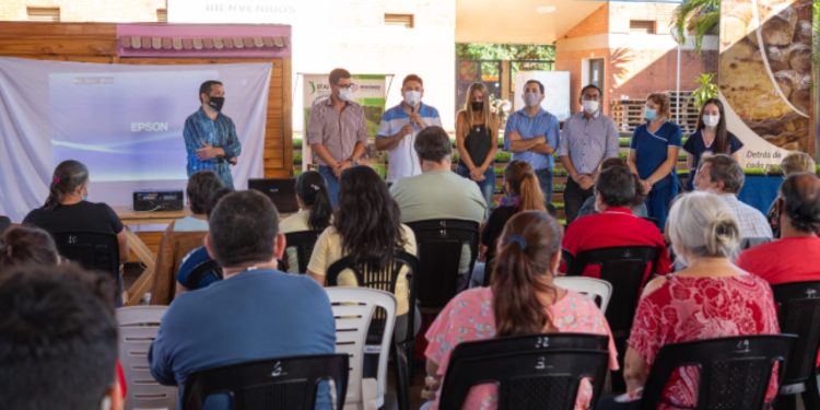 Capacitaron en manipulación de alimentos a emprendedores y productores de Posadas