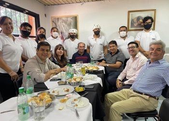 Trabajadores cooperativizados recuperan el tradicional bodegón posadeño Nuevo Penato