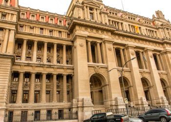 Grattinoni de Mujía: la Corte pone orden en un tema de gran importancia para el fortalecimiento del Estado de Derecho