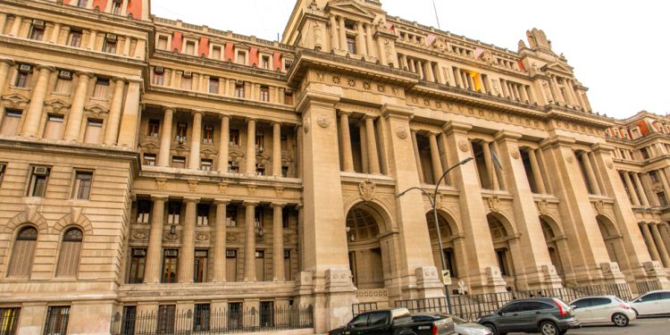 Grattinoni de Mujía: la Corte pone orden en un tema de gran importancia para el fortalecimiento del Estado de Derecho
