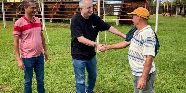 Passalacqua recorrió obras en Colonia Victoria y mantuvo una reunión de trabajo con intendentes del Norte misionero
