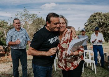 Herrera Ahuad entregó títulos de propiedad en Santo Pipó