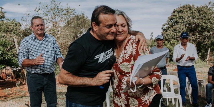 Herrera Ahuad entregó títulos de propiedad en Santo Pipó