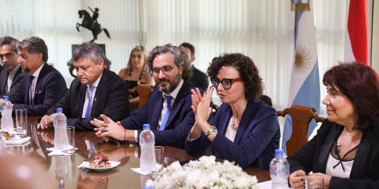 Con la participación de 30 firmas argentinas, se abren nuevas posibilidades de negocios con Paraguay