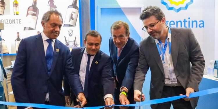 Herrera Ahuad se reunió con Bolsonaro en Brasil y visitó la fábrica de Hyundai