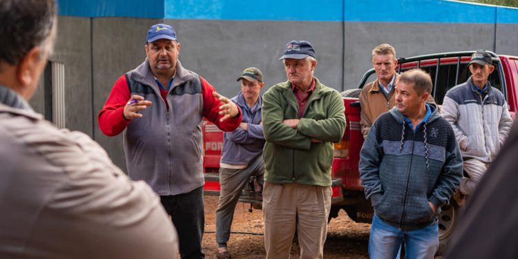 Funcionarios del Ifai se reunieron con productores de la cuenca lechera del alto Uruguay