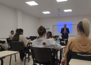 El defensor del Pueblo realizó el taller de Garantías y Derechos Constitucionales en la Universidad de la Cuenca del Plata