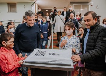 Oscar Herrera Ahuad y Juan Zabaleta recorrieron emprendimientos, inauguraron un EPI y firmaron convenios en Posadas