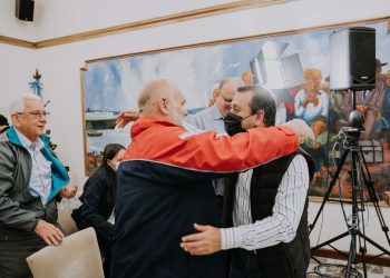 El Gobierno de Misiones entregó subsidio para maquinaria de combate contra incendios