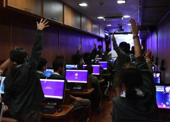 Visitas guiadas a la Legislatura: estudiantes coinciden en que “se aprende jugando”