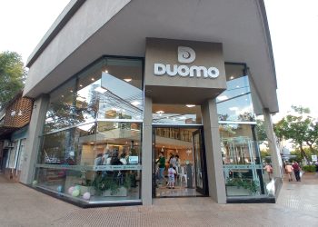Con un estilo moderno y renovado, Duomo reinaugura un local en Posadas